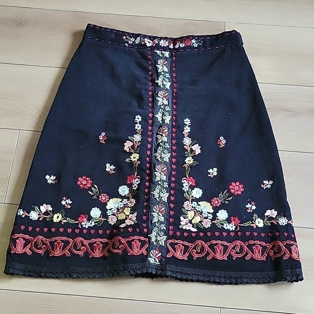 Persaman New York Skirt Embroidered Spring Floral Size 8